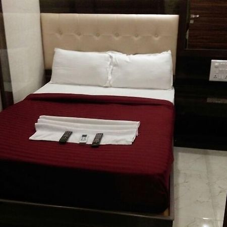 Hotel Palace Residency Мумбаї Екстер'єр фото