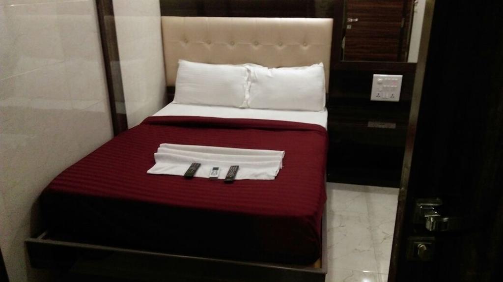 Hotel Palace Residency Мумбаї Екстер'єр фото