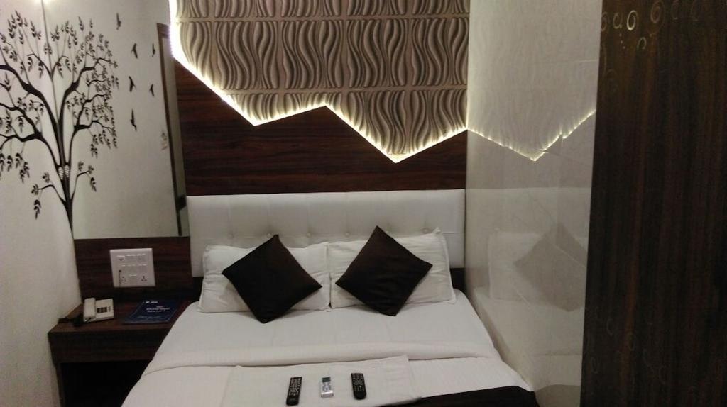 Hotel Palace Residency Мумбаї Екстер'єр фото